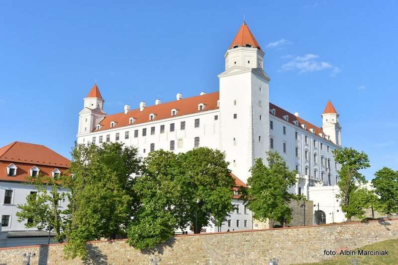 Słowacja Bratysława stolica miasto zabytki centrum 106