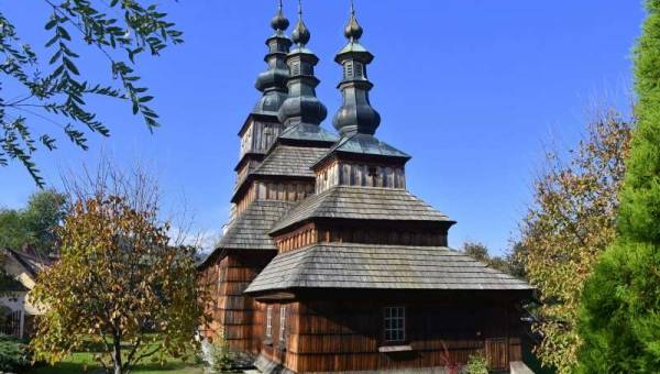 Cerkiew w Owczarach zbudowana w 1653, wpisana na Listę UNESCO