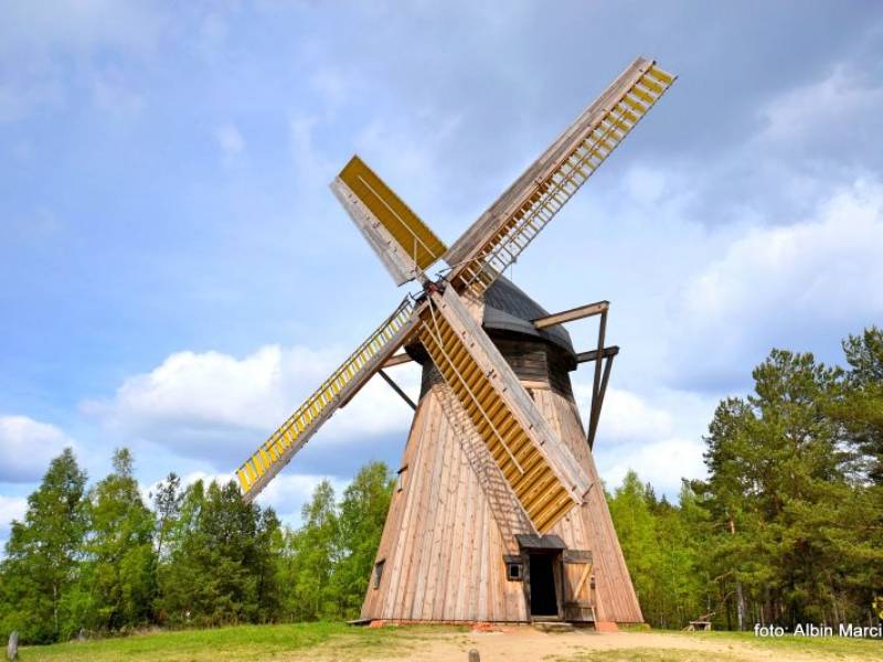 Muzeum - Kaszubski Park Etnograficzny im. Teodory i Izydora Gulgowskich we Wdzydzach Kiszewskich