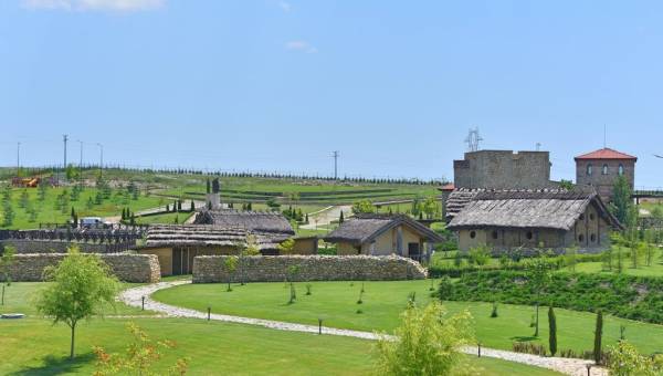 Bułgaria, Neofit Rilski - Park Historyczny