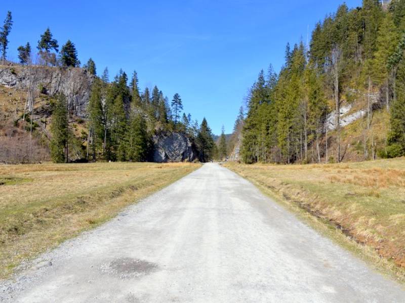 Pustki na tatrzańskich szlakach w świąteczny weekend