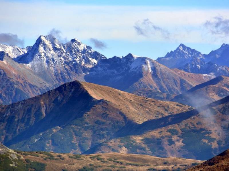 Tatry - jesienne przejście granią: Kuźnice - Hala Gąsienicowa - Świnica - Zawrat - Kozia Przełęcz - Dolina Pięciu Stawów