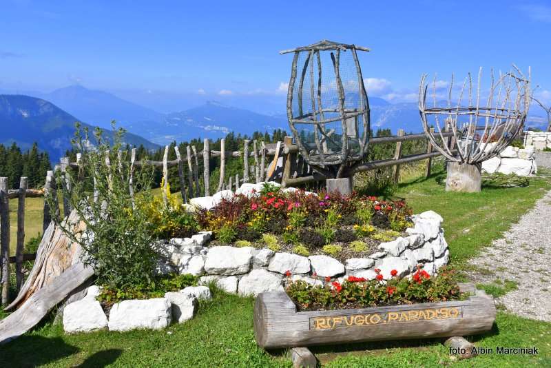 Schronisko górskie Rifugio Paradiso Trydent Italia mountain Trentino 28