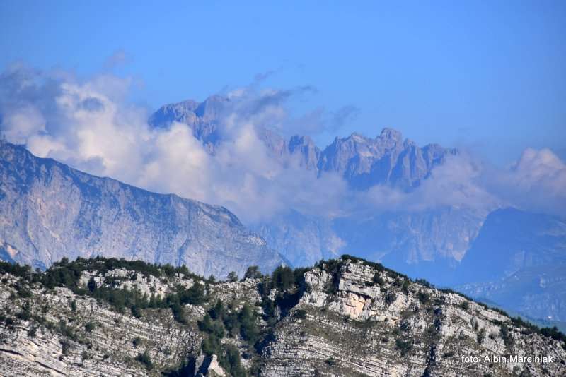 Schronisko górskie Rifugio Paradiso Trydent Italia mountain Trentino 1