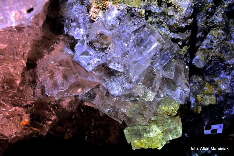 Wieliczka krysztaly soli kamiennej w Grocie Krysztalowej rezerwat przyrody 21 Fotor