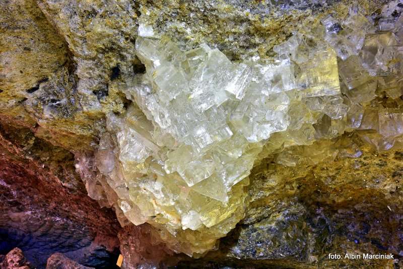 Wieliczka krysztaly soli kamiennej w Grocie Krysztalowej rezerwat przyrody 71 Fotor