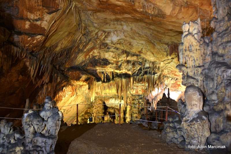 Jaskinia Vranjaca w Chorwacji Kotlenice Dalmacja 11