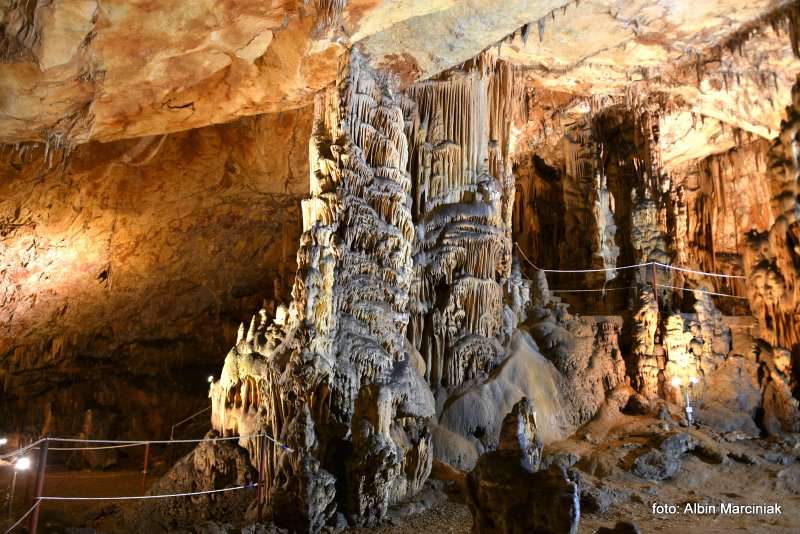 Jaskinia Vranjaca w Chorwacji Kotlenice Dalmacja 14