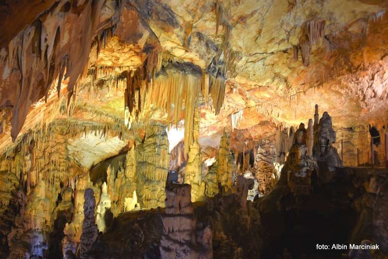 Jaskinia Vranjaca w Chorwacji Kotlenice Dalmacja 16