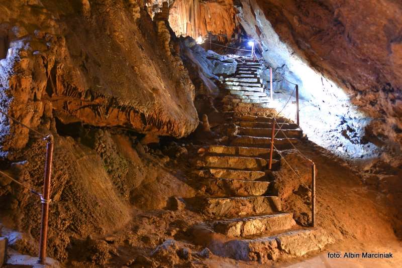 Jaskinia Vranjaca w Chorwacji Kotlenice Dalmacja 18