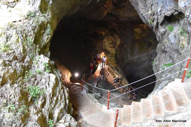 Jaskinia Vranjaca w Chorwacji Kotlenice Dalmacja 2