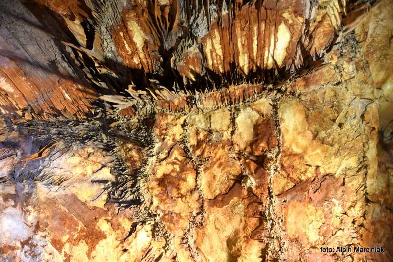 Jaskinia Vranjaca w Chorwacji Kotlenice Dalmacja 21