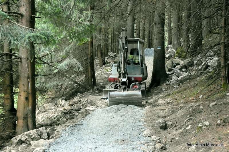 budowa kanalizacji do schroniska na Hali Kondratowej w Tatrach 4