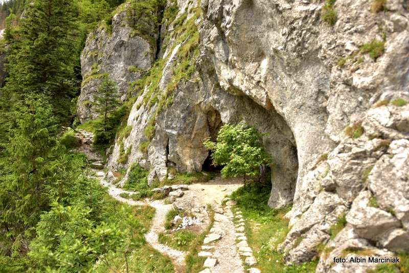Jaskinia Obłazkowa w Tatrach zwiedzanie 15