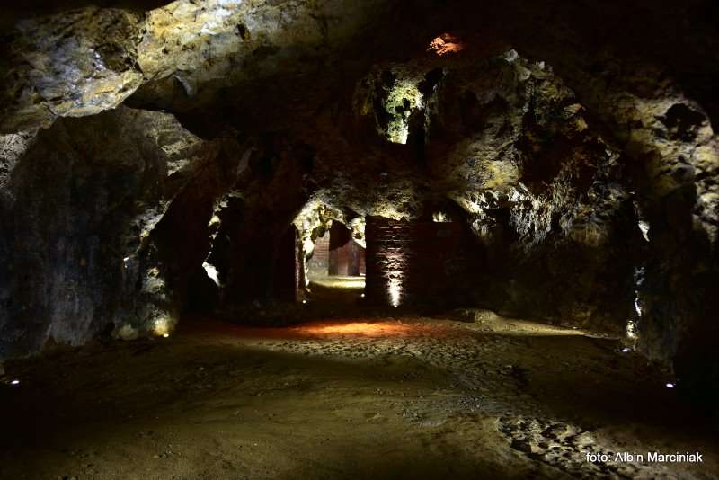 Jaskinia Smocza Jama w Krakowie 9