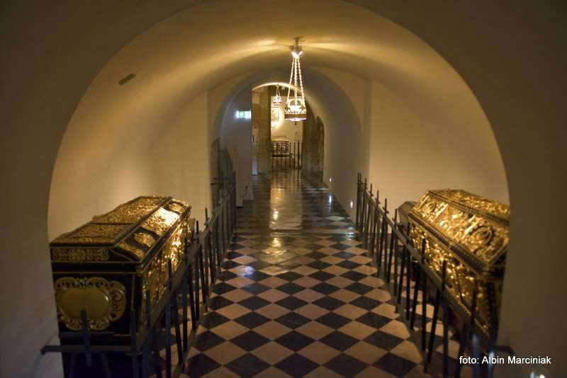 Sarkofagi w Krypcie Zygmuntowskiej