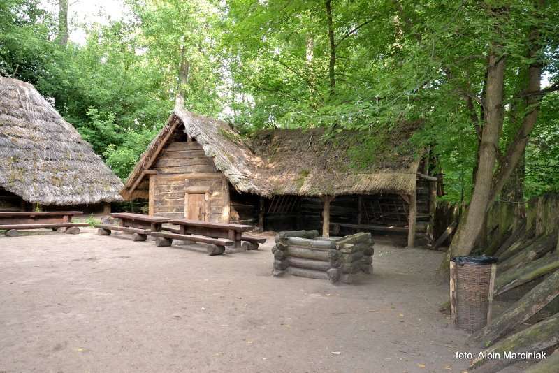 Biskupin osada obronna kultury łużyckiej 15