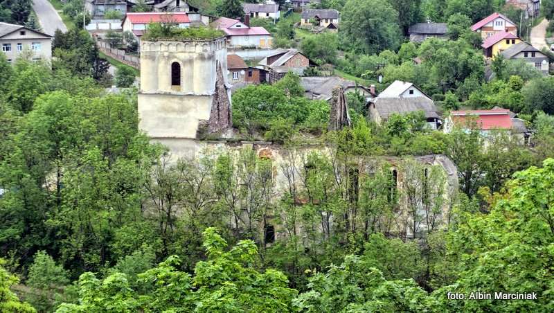 Klasztor i Zamek Jazłowiec 77