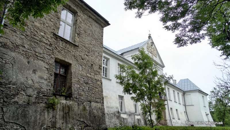 Klasztor i Zamek Jazłowiec 15