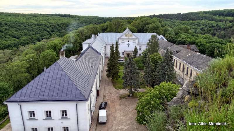 Klasztor i Zamek Jazłowiec 68