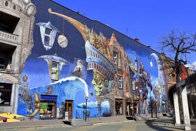 Mural w Czestochowie Strażnik Czasu 2