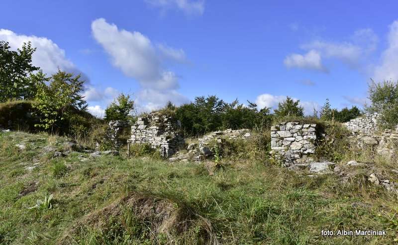 Ruiny zamku Karpień 2018 1
