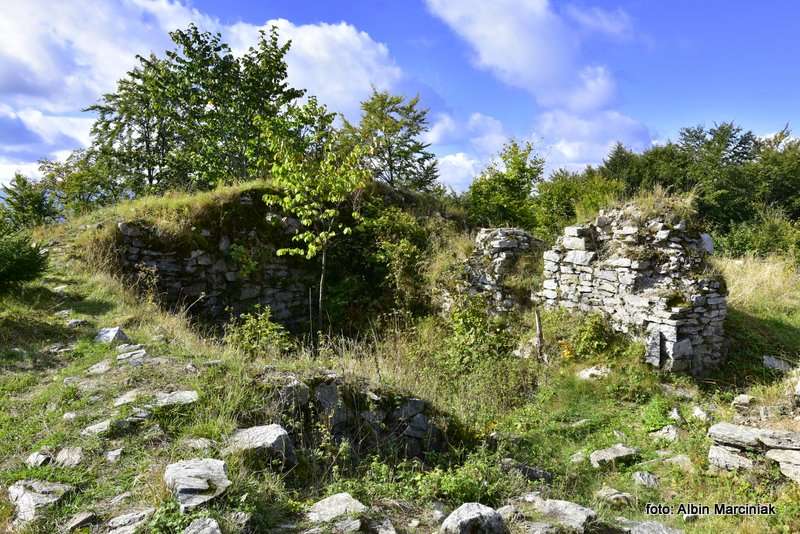 Ruiny zamku Karpień 2018 2